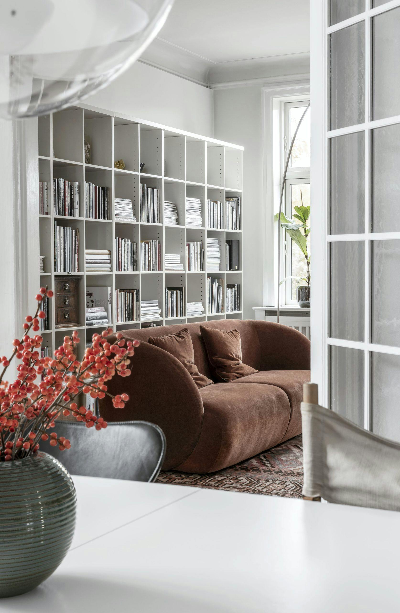 nevers sofaco14 hvit base brun sofa